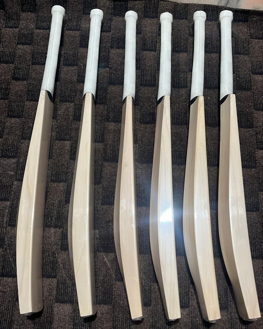 Kashmir Willow Cricket Bat - Grade 1